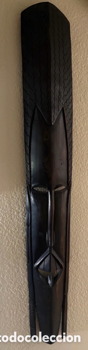 Arte: M&aacute;scara Africana de Madera. Mide 1 metro y pesa 3 kilos S.XX