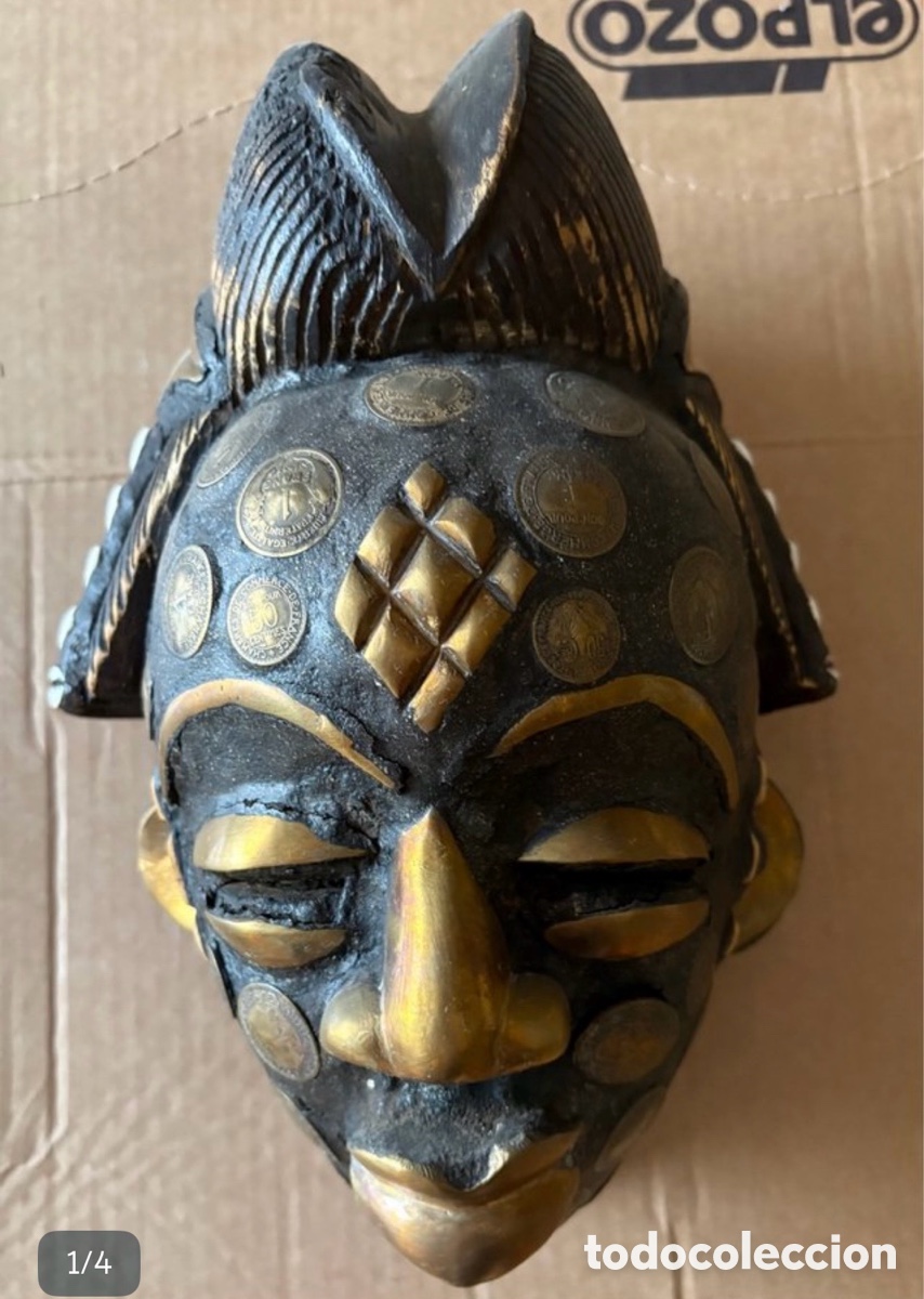 Arte: M&aacute;scara Africana de Madera S.XX. Mide 30,5 cm y pesa 1,2 kilos