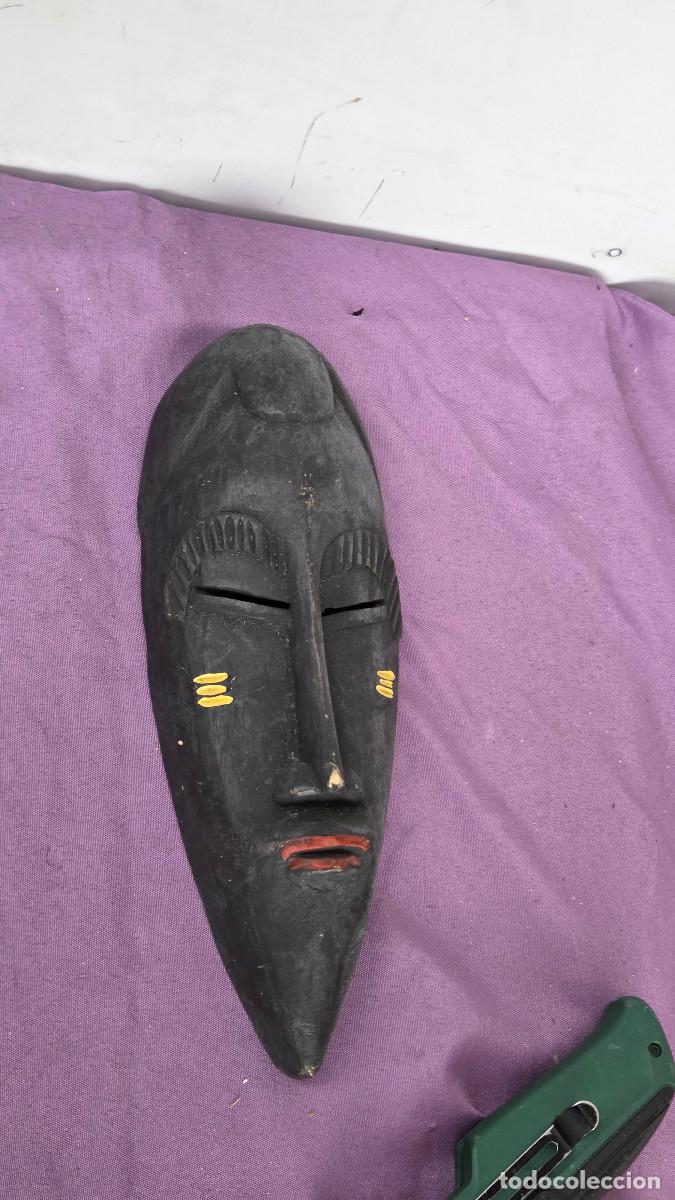 Arte: mascara africana de madera noble