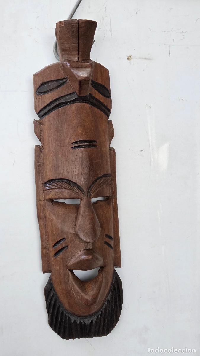 Arte: mascara africana de madera noble