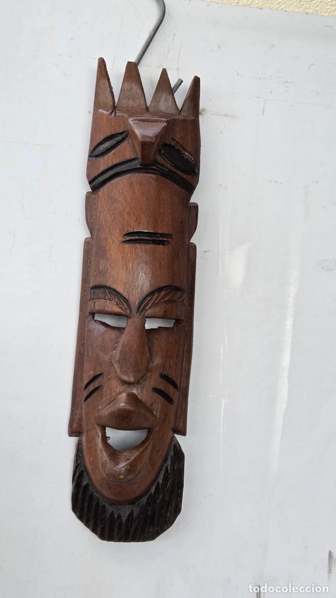 Arte: mascara africana de madera noble
