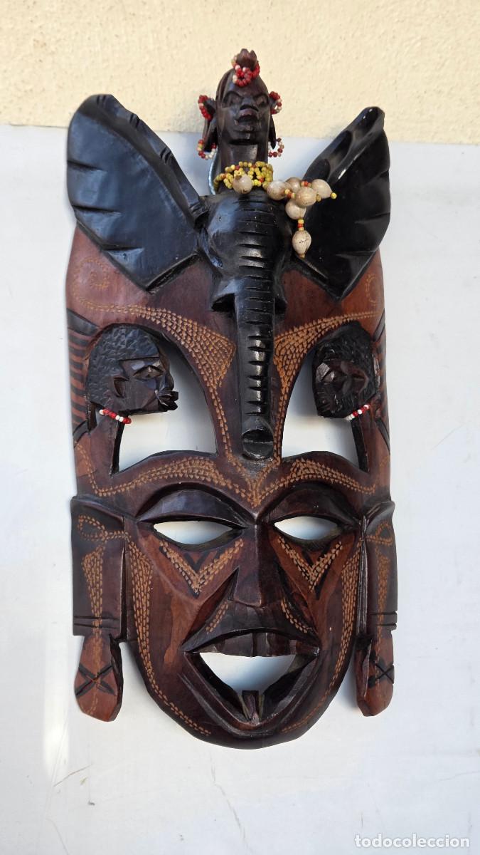 Arte: mascara africana de madera noble