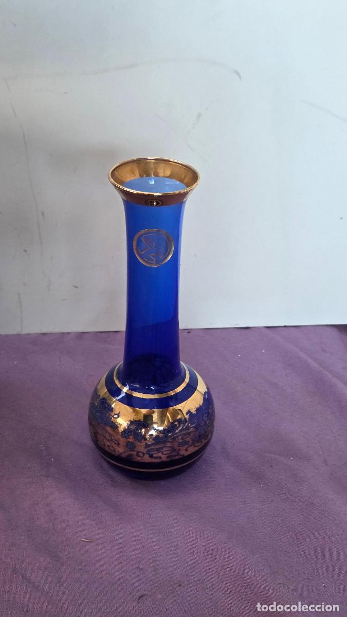 Arte: glorero de cristal azul