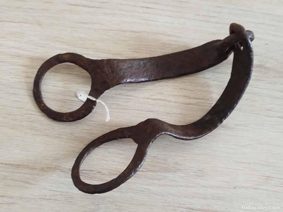 Arte: HIST&Oacute;RICO ESCLAVITUD MUSEO. &Eacute;TNICO AFRICANO. GRILLETE. GRILLETES DE ESCLAVOS. &Aacute;FRICA