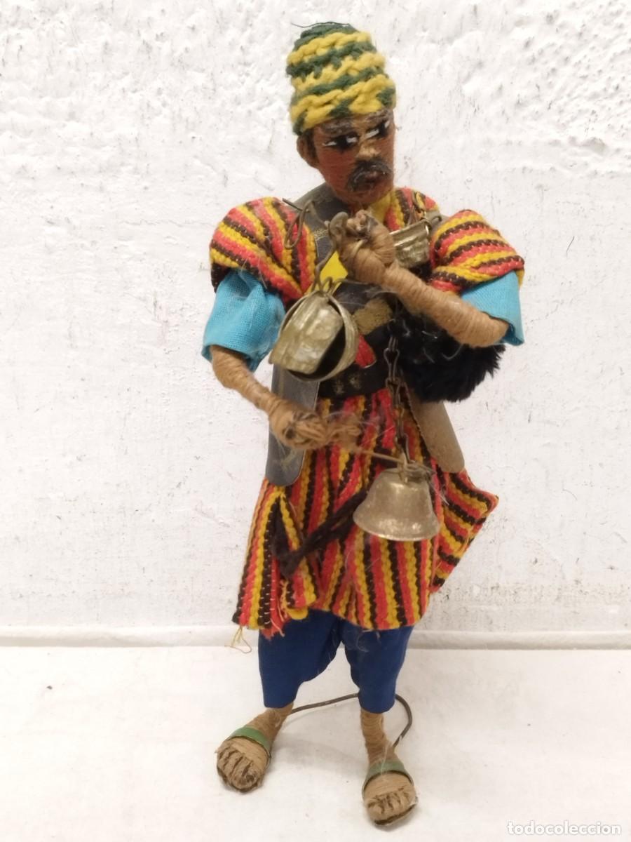 Arte: Antiguo mu&ntilde;eco etnico Marroqu&iacute;.