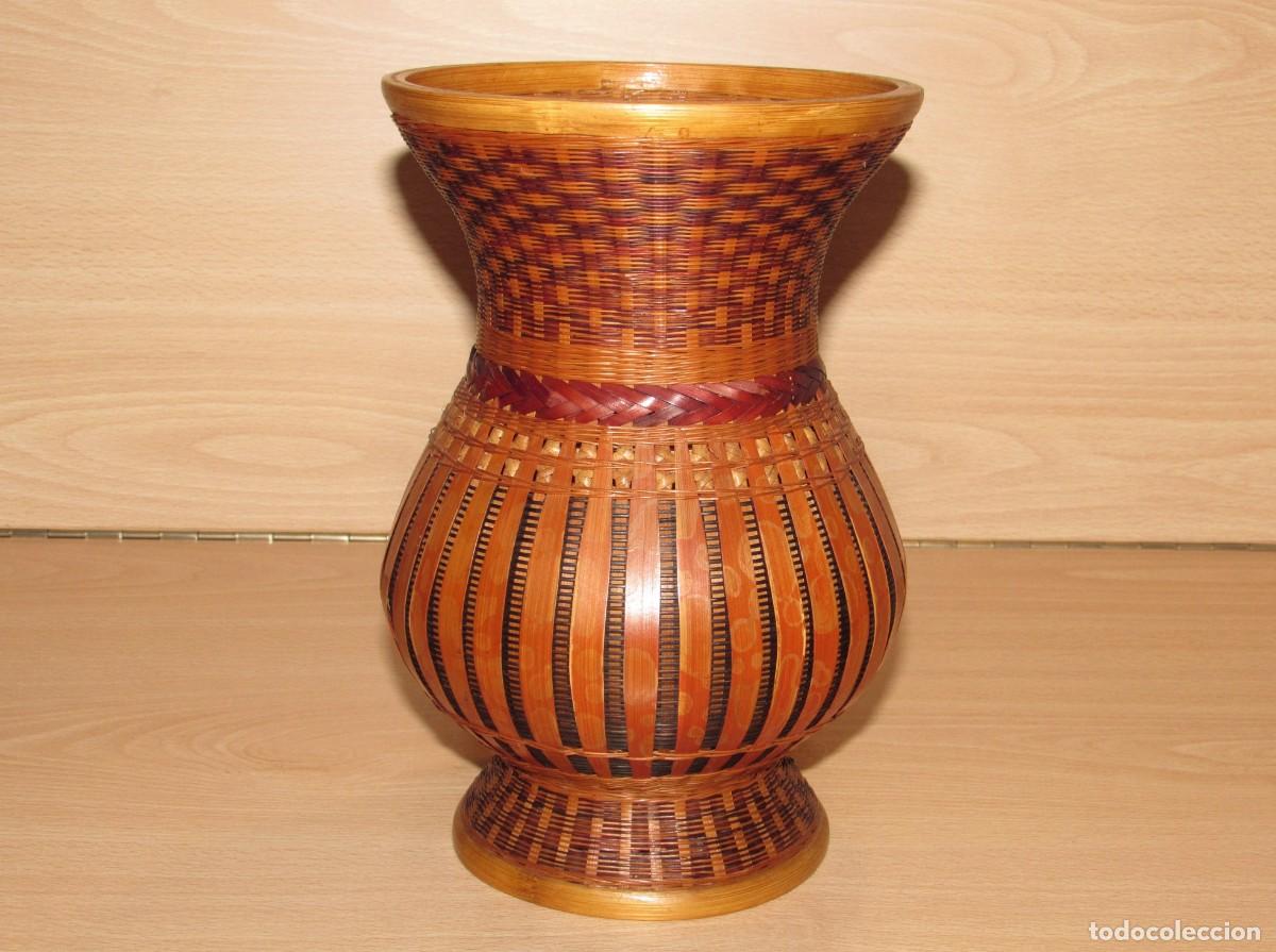 Arte: Jarr&oacute;n oriental vintage mimbre rat&aacute;n bamb&uacute; tejido lacado cer&aacute;mica porcelana China Shanghai a&ntilde;os 70