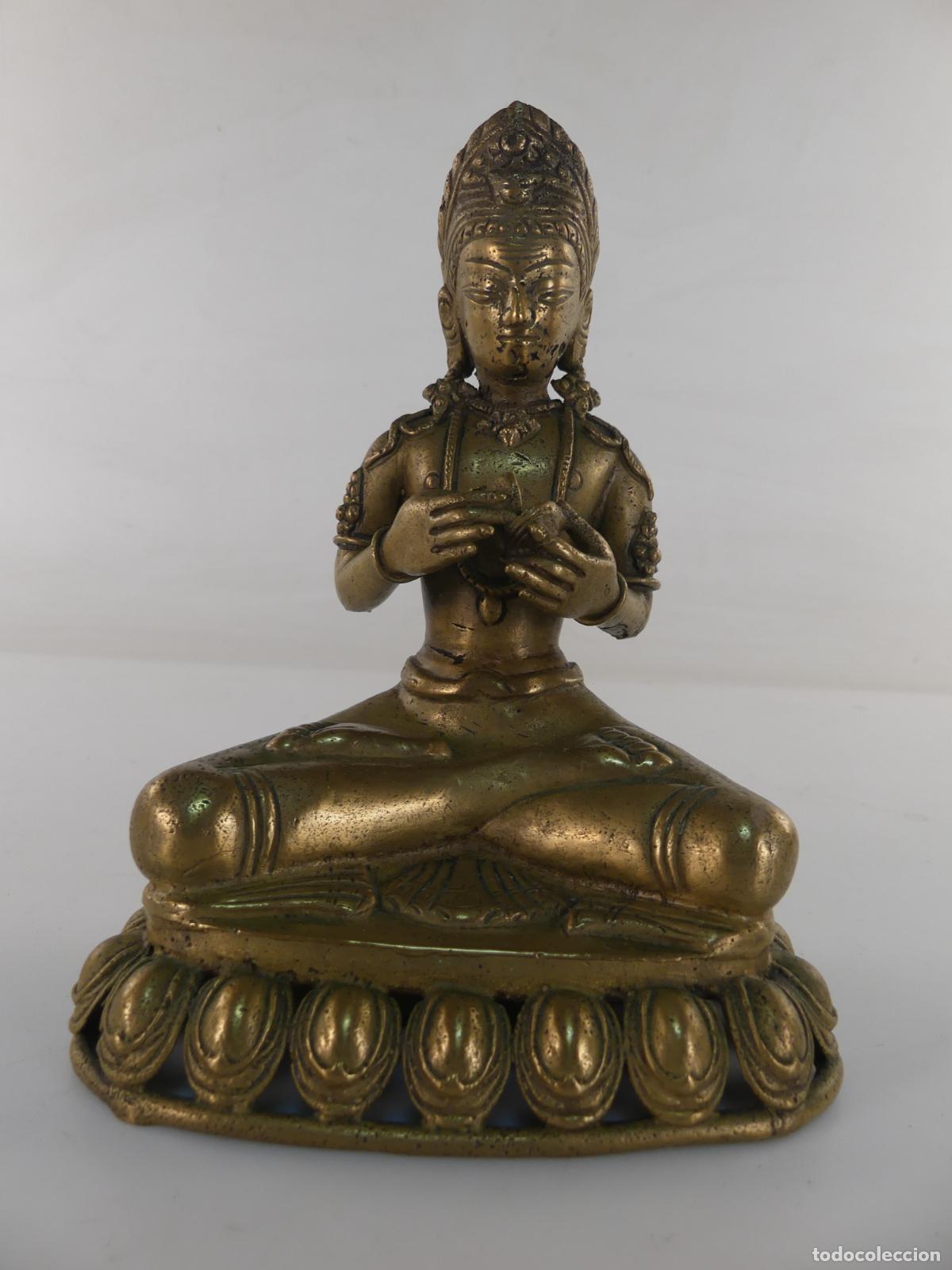 Kunst: FIGURA DE DIOSA HECHA DE BRONCE