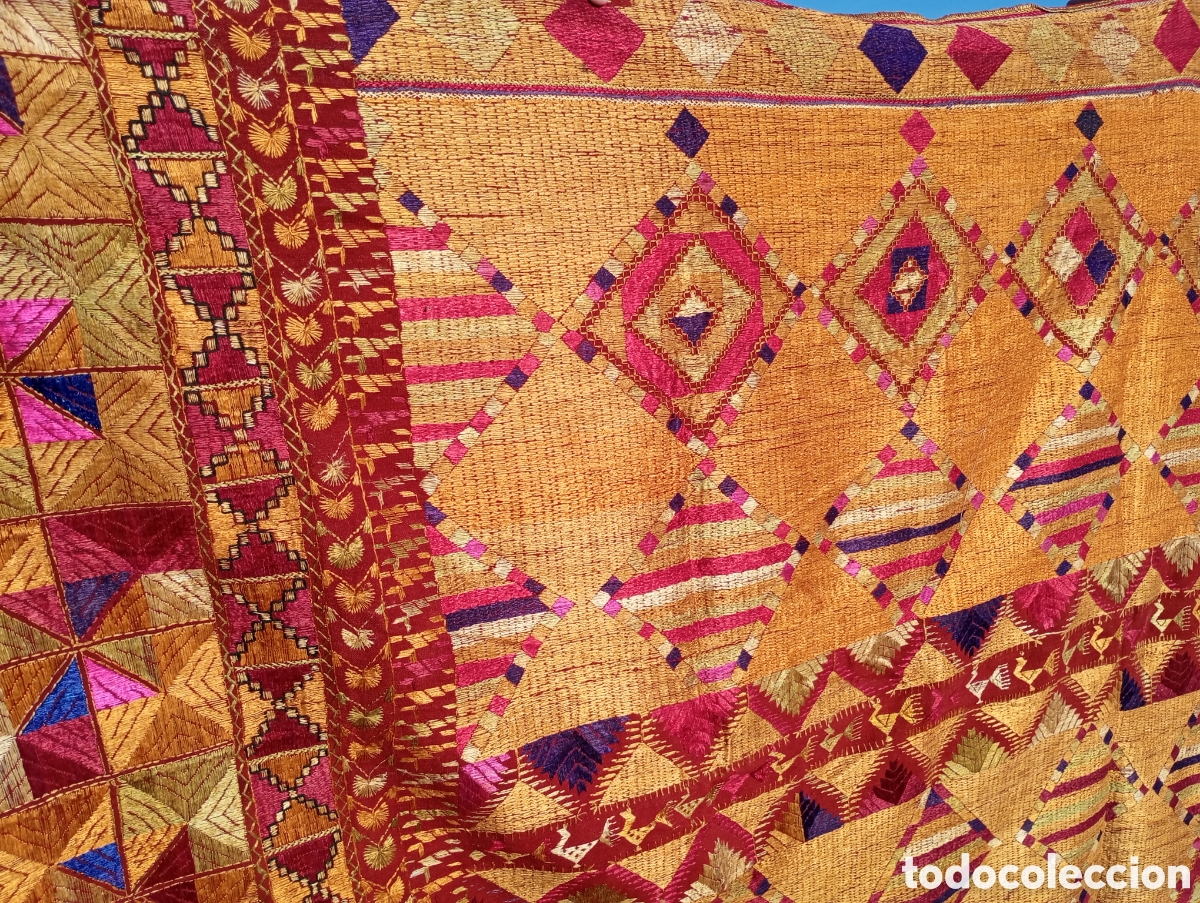 Arte: TAPIZ/COLCHA bordado/a sobre algod&oacute;n. - Foto 3