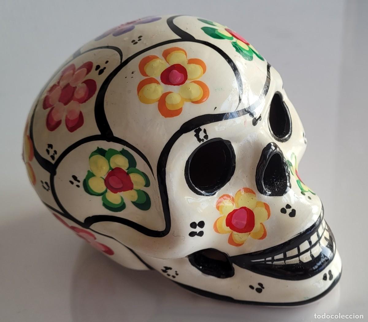 Kunst: Calavera Calaca mexicana. Artesan&iacute;a cer&aacute;mica Talavera poblana. Barro esmaltado. M&eacute;xico Arte Popular.
