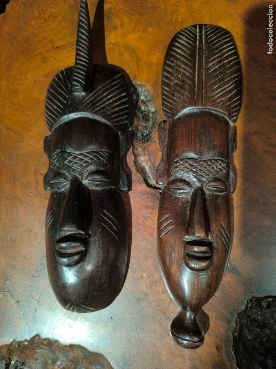 Arte: PAREJA DE CARETAS AFRICANAS MADERA TROPICAL 8X29 CM