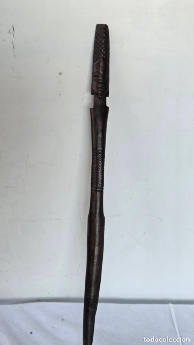 Arte: lanza o cuchillo de arte africano