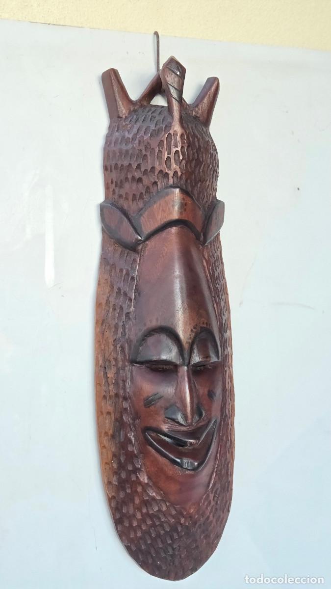 Arte: mascara africana de madera - Foto 1
