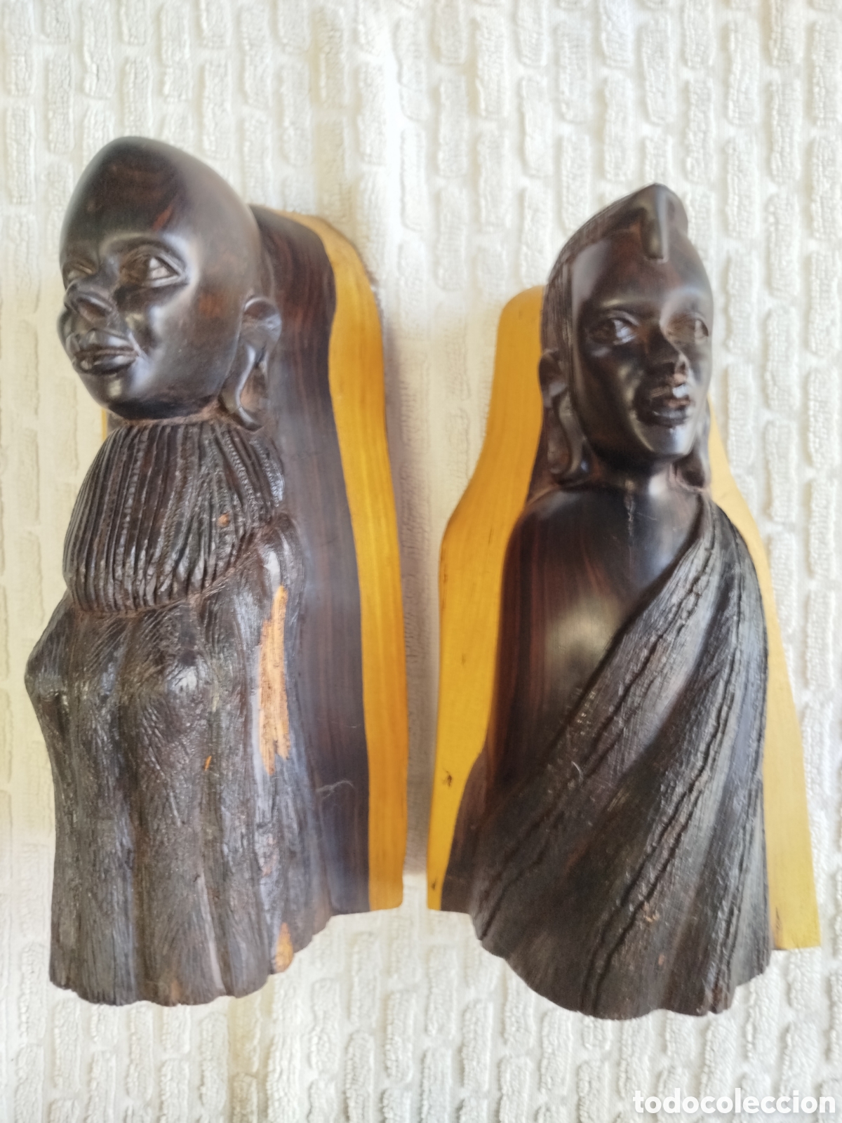 Arte: Esculturas individuos africanos madera &eacute;bano tallado a mano. Autor desconocido