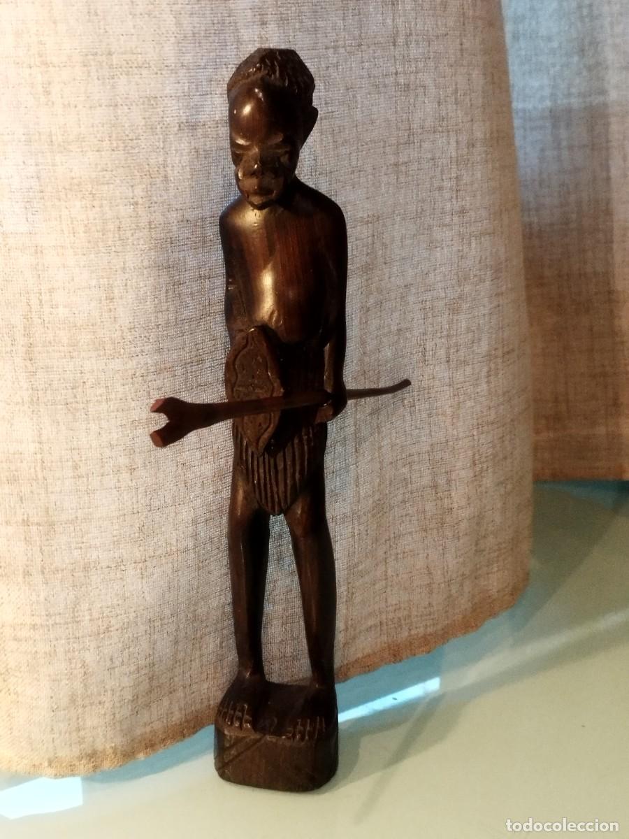 Arte: Talla de Madera &Eacute;bano Cazador Africano, Arte &Eacute;tnico Vintage. A&ntilde;os 60-80.