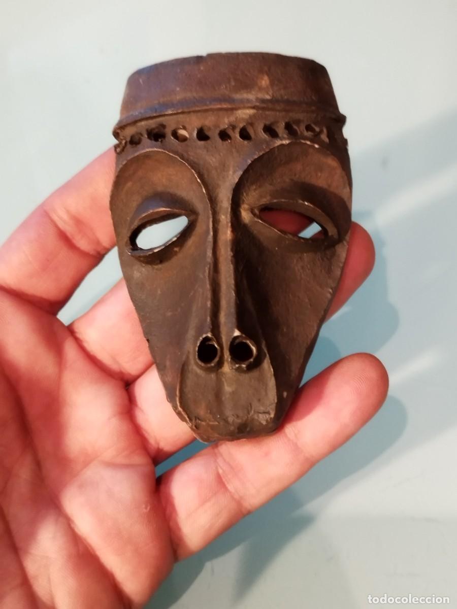 Arte: M&aacute;scara Africana Decorativa De Resina (Estilo Tribu Dan) - R&eacute;plica Miniatura.