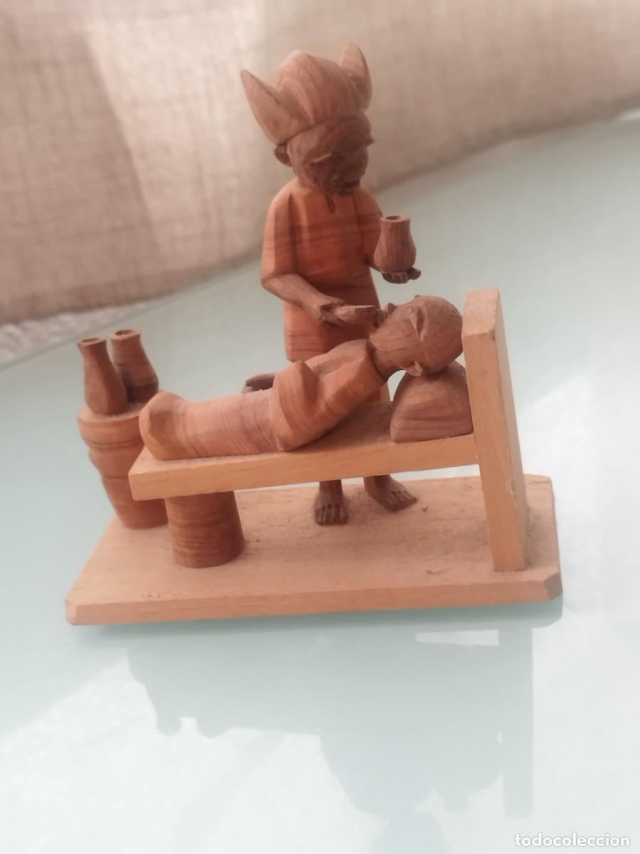 Arte: Talla de Madera de Espino Yoruba (Nigeria), Healer/M&eacute;dico Tradicional, Mediados de Siglo XX - Arte