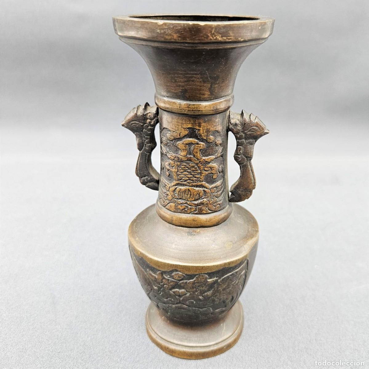 Arte: Florero antiguo chino de bronce. 1850 - 1900