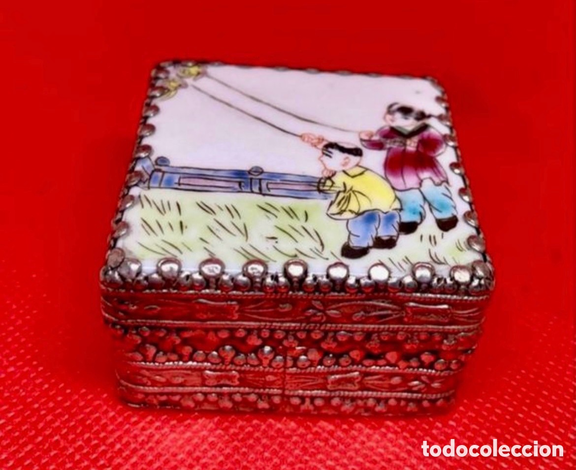 Arte: CAJA CHINA PORCELANA PINTADA A MANO Y PLATA TIBETANA