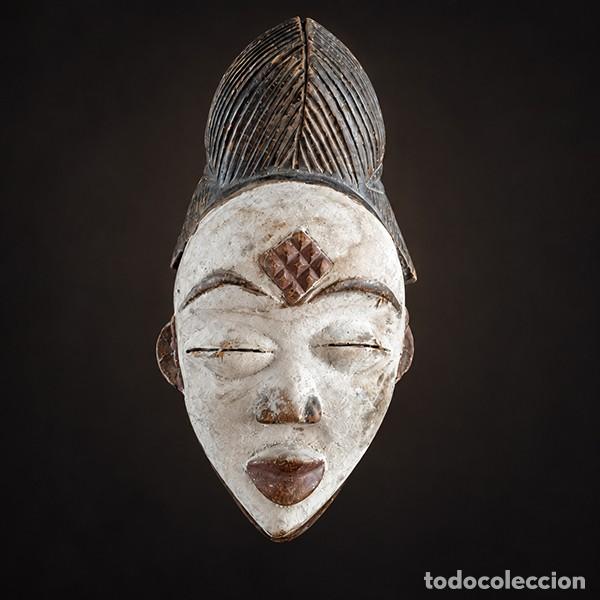 Art: Peque&ntilde;a m&aacute;scara Punu (Gab&oacute;n)