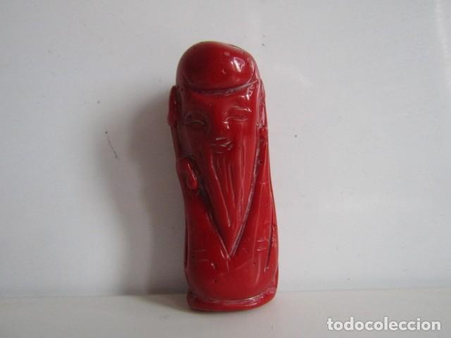 Arte: Antigua Talla China en Coral Rojo Natural - Dios de la Longevidad Shou Lao, S. XX (6,8 cm)