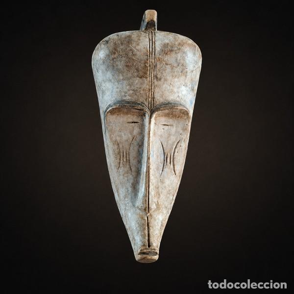Arte: M&aacute;scara africana etnia Fang (Guinea Ecuatorial)