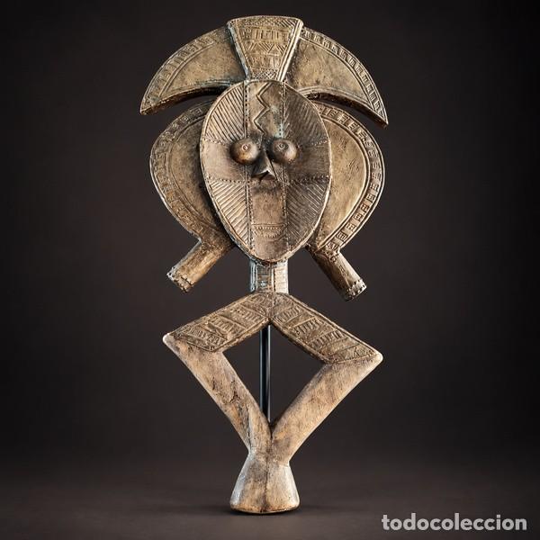 Art: Relicario Kota (Gab&oacute;n)