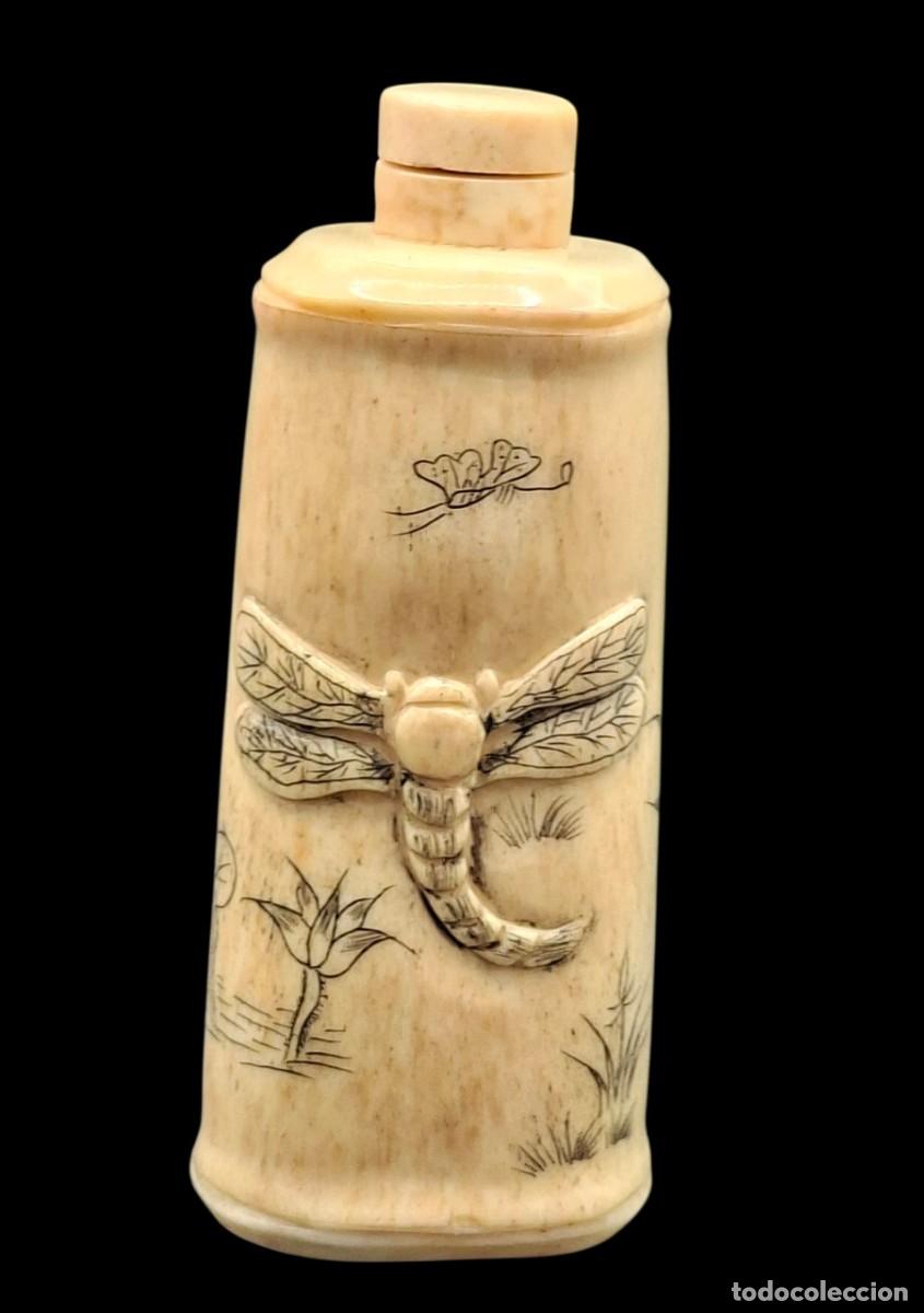 Arte: SNUFF BOTTLE CHIKO TALLADO EN HUESO CON LIBELULA Y ESCENAS NATURALES GRABADAS