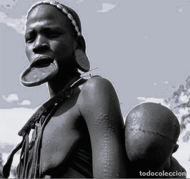 Arte: ARTE &Eacute;TNICO AFRICANO. PLATO / PLACA LABIAL MUJERES MURSI. ETIOP&Iacute;A. &Aacute;FRICA.