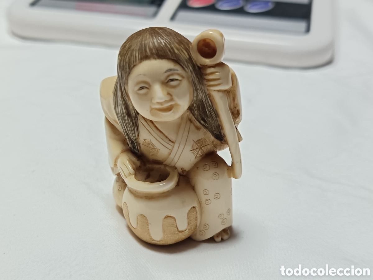 Arte: FANT&Aacute;STICO NETSUKE JAPONES ANTIGUO , S.XIX, FIRMADO EN LA BASE . 47 GR