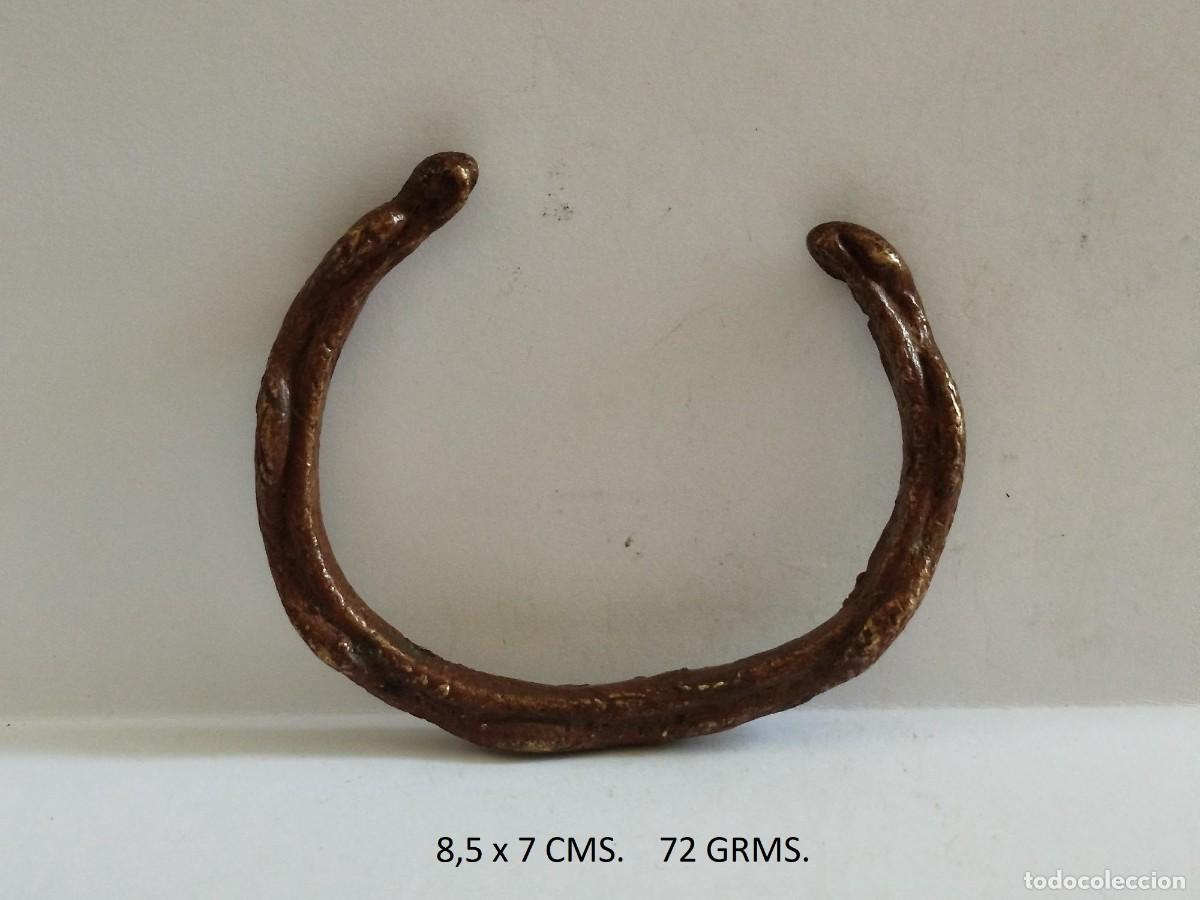 Arte: ARTE &Eacute;TNICO AFRICANO. BRAZALETE LOBI. COSTA DE MARFIL / BURKINA. &Aacute;FRICA.