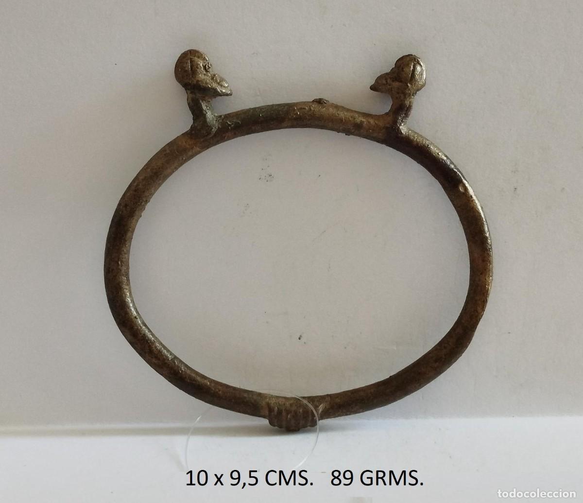 Arte: ARTE &Eacute;TNICO AFRICANO. BRAZALETE LOBI. COSTA DE MARFIL / BURKINA. &Aacute;FRICA.