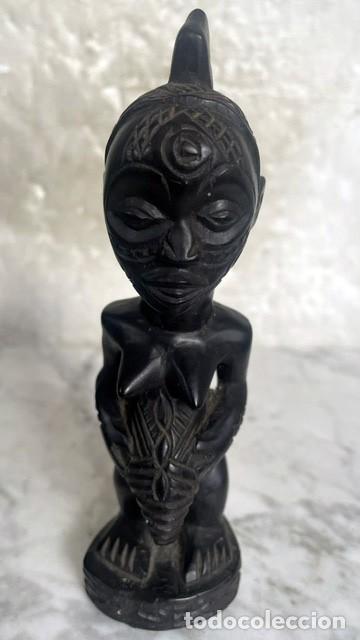 Art: Estatua /Figura de Fertilidad con Cresta Yoruba. 18 cm