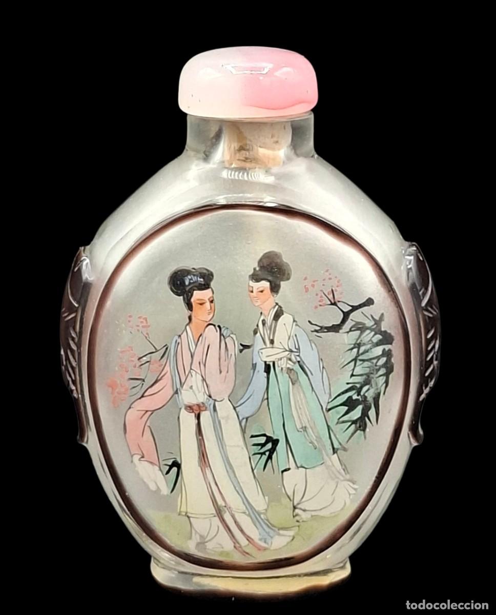 Arte: Snuff bottle chino tallado y pintado a mano