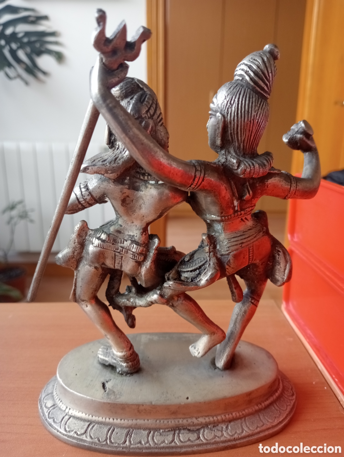 Arte: Estatua Shiva y Parvati en bronce/metal macizo