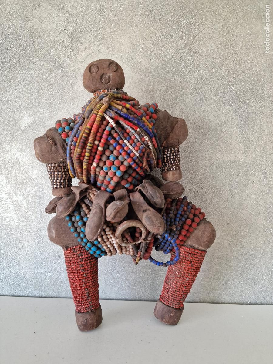 Arte: MU&Ntilde;ECA TRADICIONAL FERTILIDAD NAMJI
