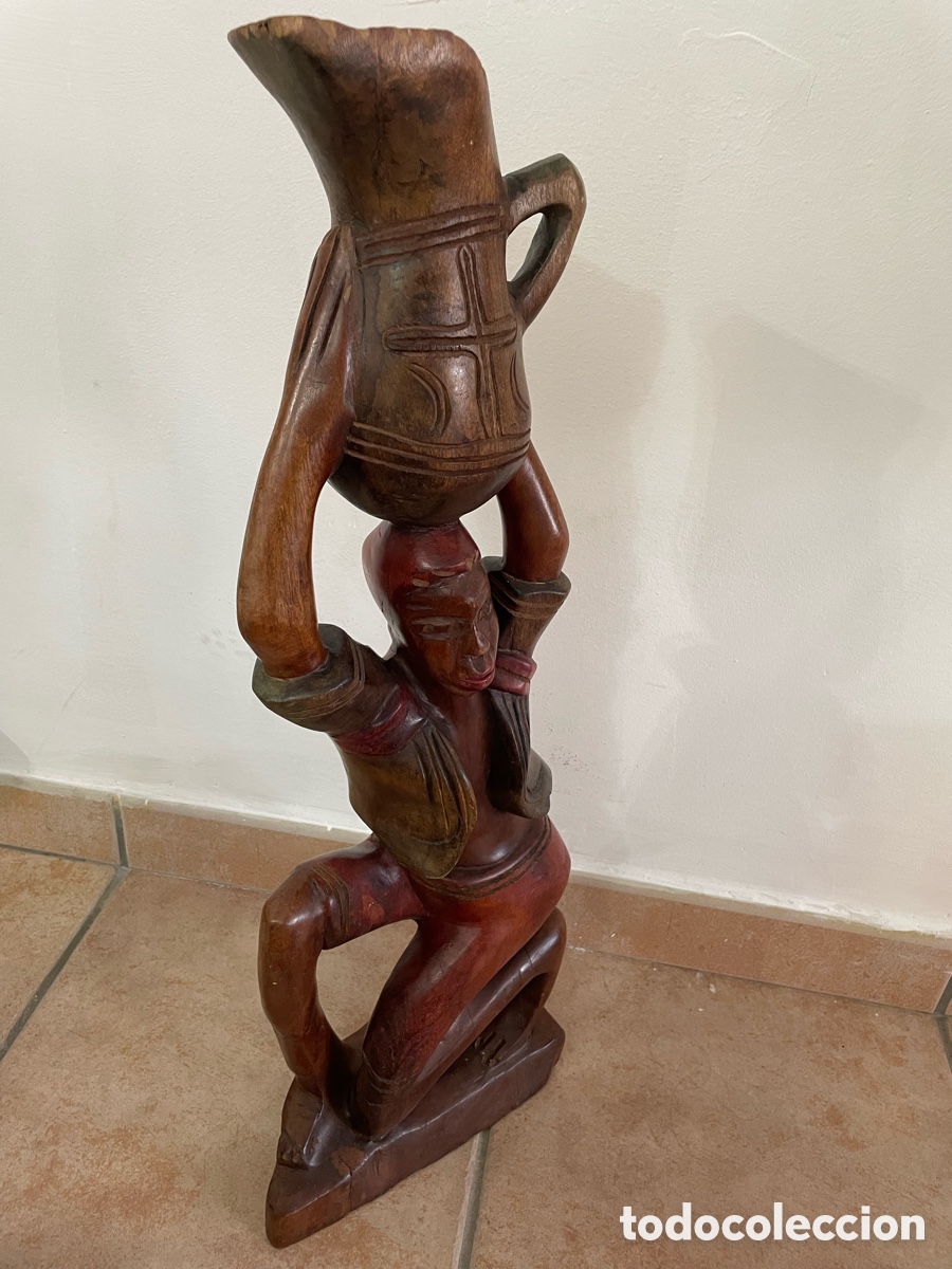 Arte: Figura de madera: hombre con jarr&oacute;n - Foto 2