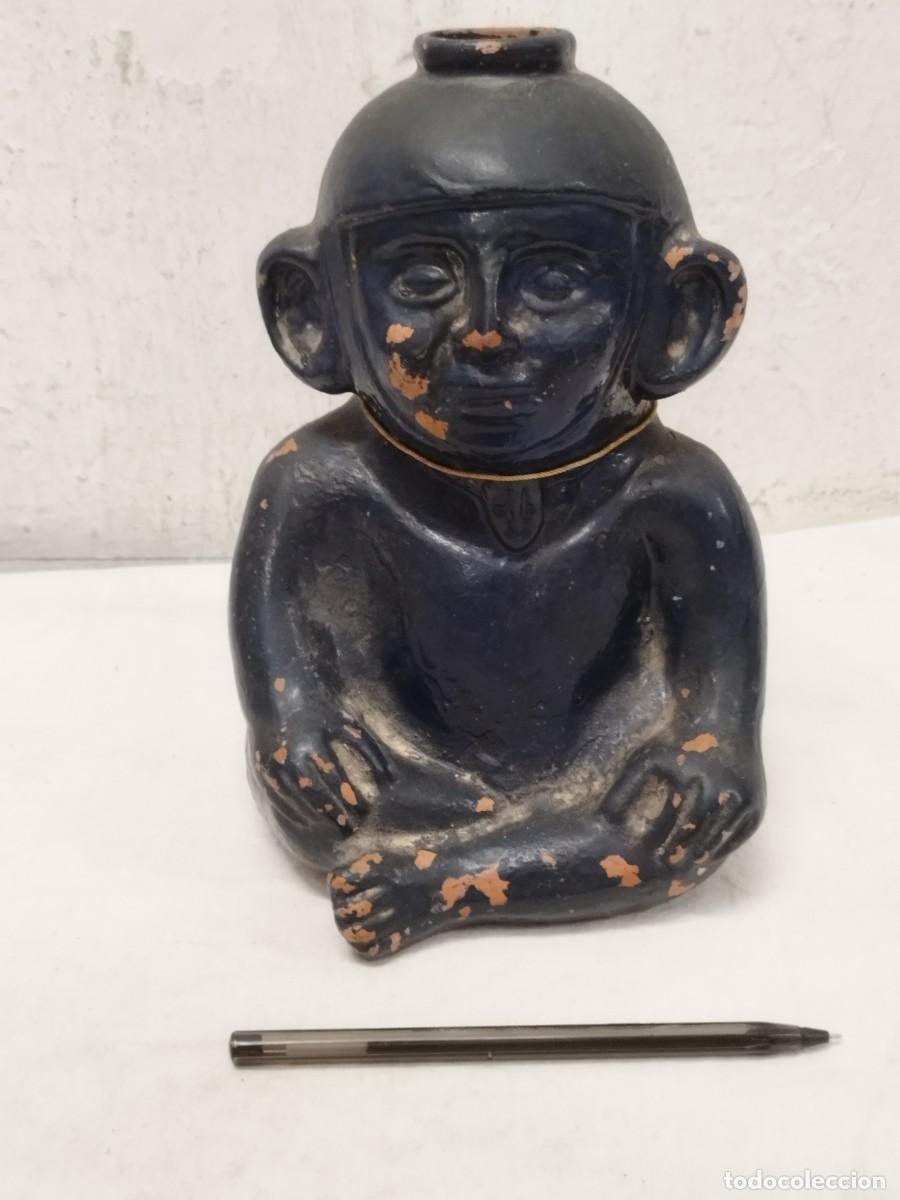 Arte: Antigua botella de figura o escultura de cer&aacute;mica. Tipo precolombina de mediados mediados sg. XX.