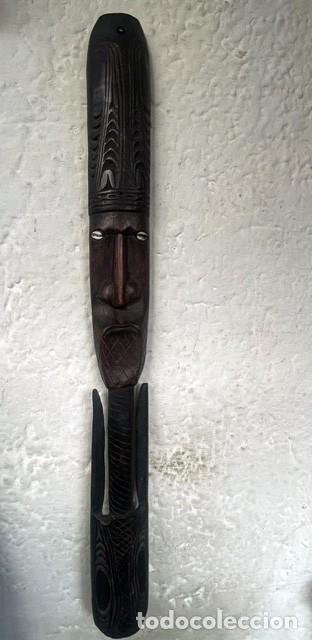 Arte: M&aacute;scara espiritual y ancestral de Papua Nueva Guinea. 63 x 7 cm