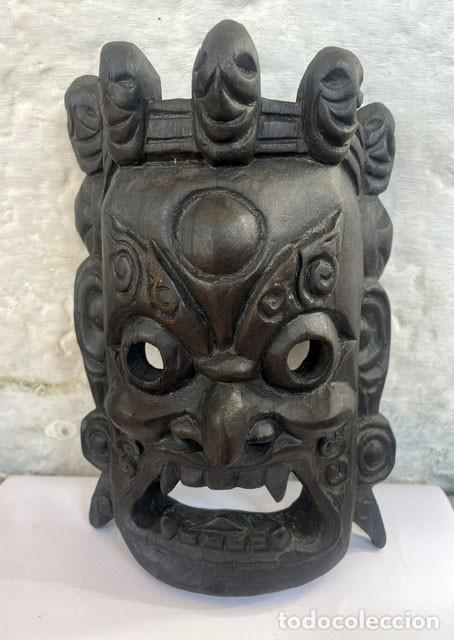Arte: M&aacute;scara tradicional del Himalaya
