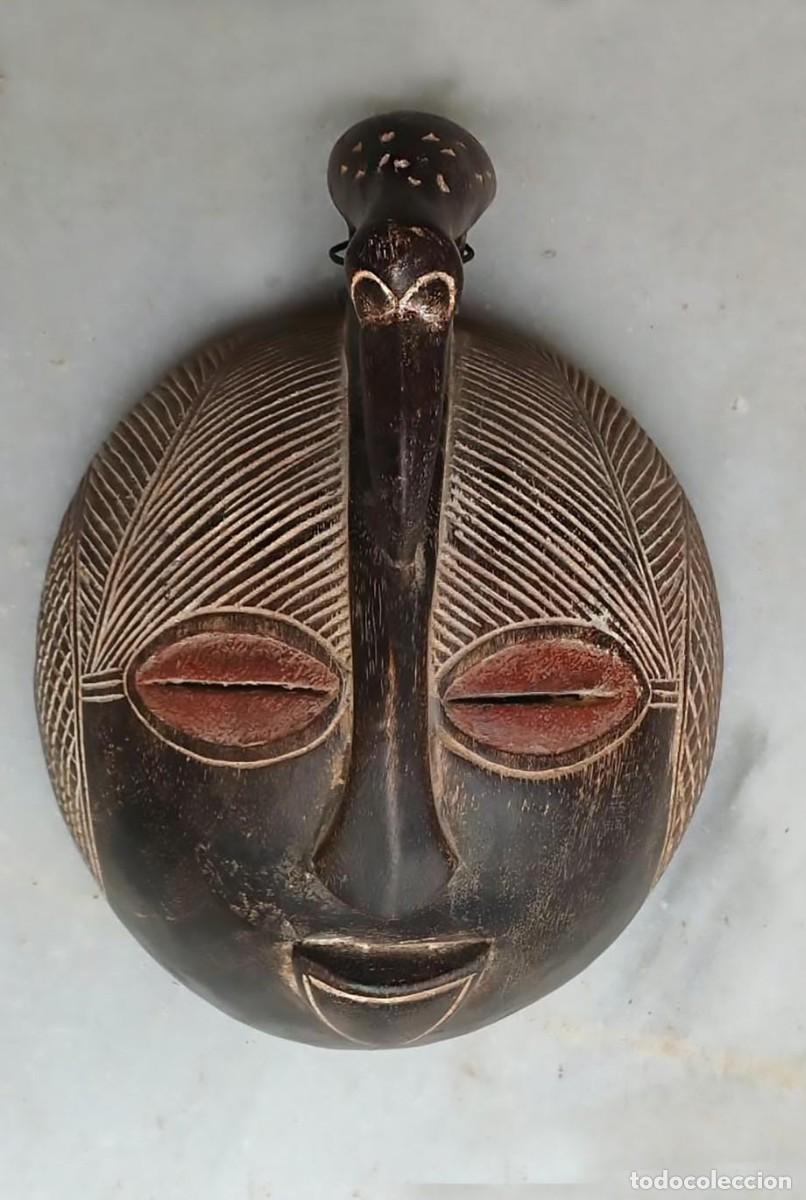 Arte: M&aacute;scara Africana Luba Kifwebe con Ave &ndash; Rep&uacute;blica Democr&aacute;tica del Congo &ndash;Arte Africano - 31cm