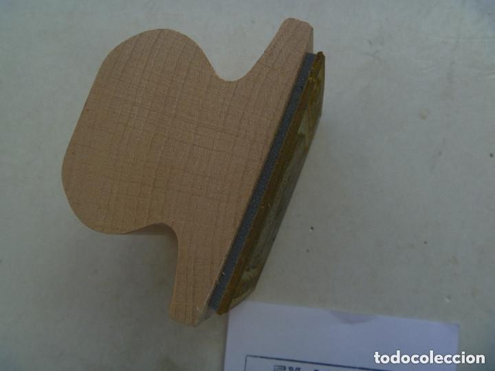 Arte: TAMPON DE CAUCHO CON EXLIBRI REPRESENTANDO UN CIERVO. EN ESTUCHE. - Foto 2