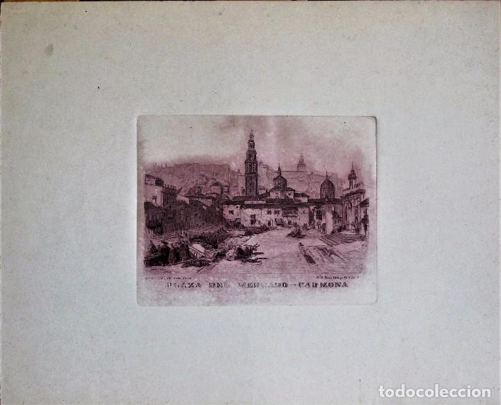 Art: GRABADO DE PLAZA DEL MERCADO DE ABASTOS DE CARMONA. DE P. ROBER, 1834. EN SEPIA