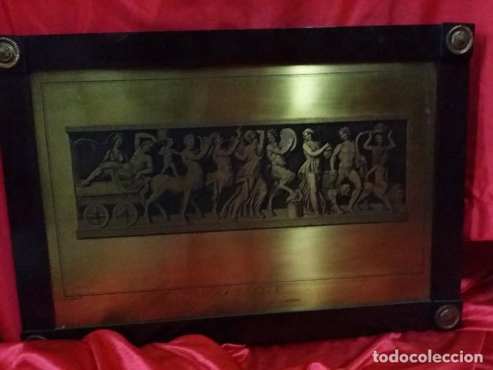 Art: Grabado sobre lat&oacute;n. Escena mitologica.