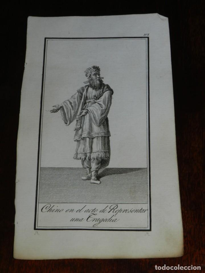 Art: ANTIGUO GRABADO ETNOGRAFICO DE CHINO EN EL ACTO DE REPRESENTAR UNA TRAJEDIA. GRABADO POR R, DIBUJADO