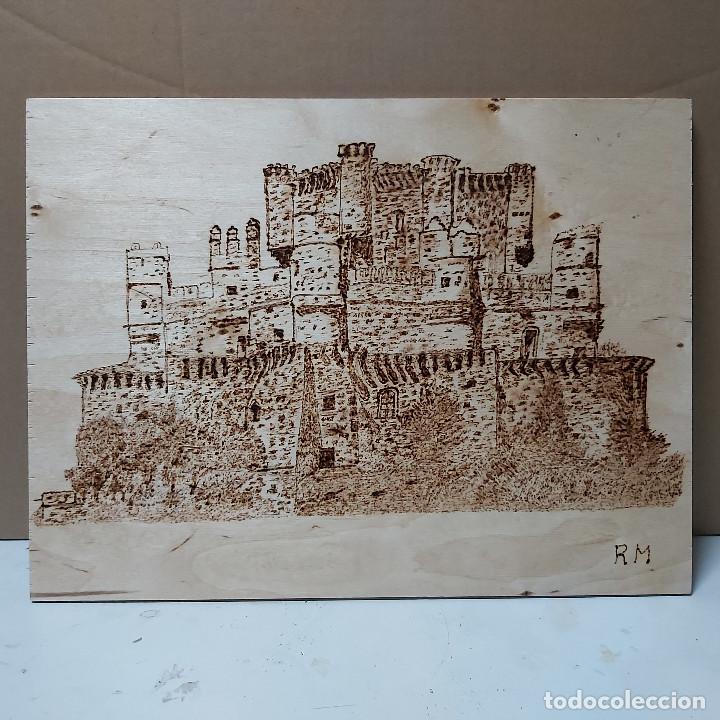 Art: Castillo de Guadamur (Toledo) Pirograbado.