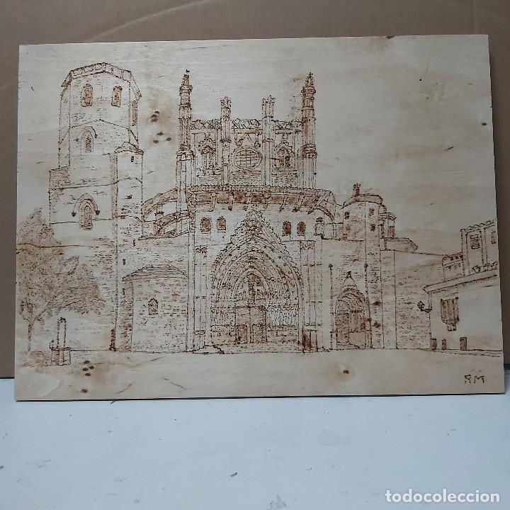 Arte: Catedral de Huesca. Pirograbado. - Foto 1