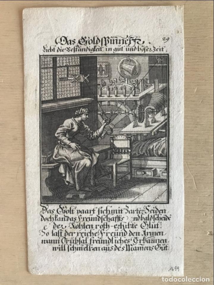Arte: Hilandera en su taller textil, 1699. Luyken / Weigel - Foto 2
