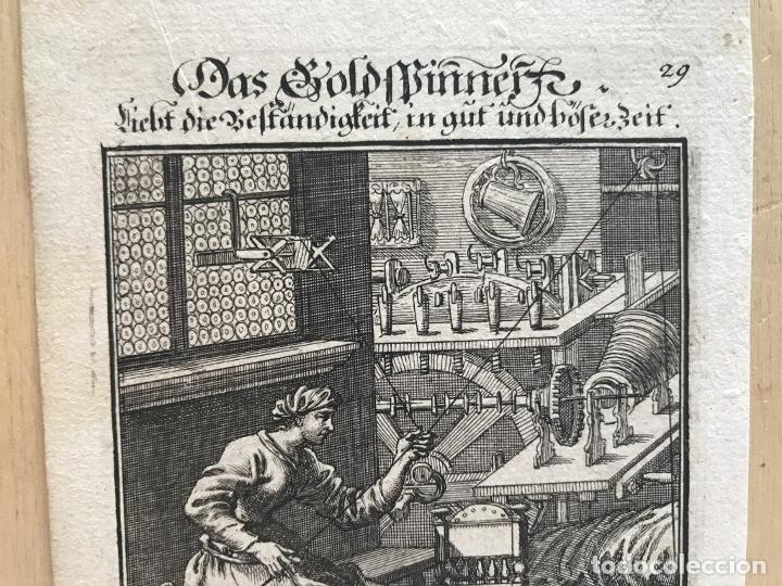 Arte: Hilandera en su taller textil, 1699. Luyken / Weigel - Foto 5