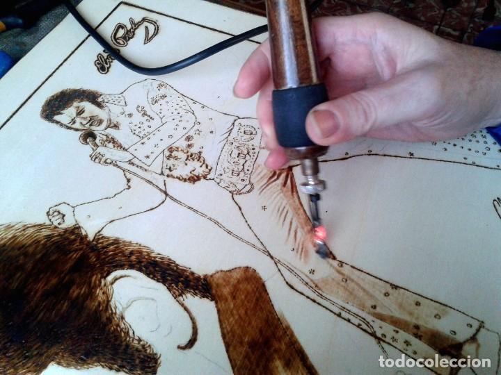 Arte: ELVIS PRESLEY - Cuadro PIROGRAFIADO (dibujo quemado en madera). 40 X 60 cm. ¡OBRA ÚNICA! - Foto 5 - 294978808