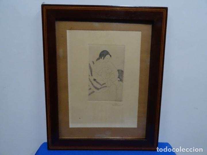 Arte: GRABADO DE TERESA LLACER. MUJER CON PERRO. - Foto 2